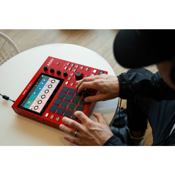 AKAI MPC ONE +